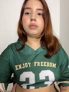 Snapshot of Lia_sex69 chatting on 4, 10, 2025 Lia sex69 online show from 4, 10, 2025