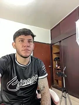 Snapshot of Lia_sex69 chatting on 23, 3, 2025 Lia sex69 online show from 23, 3, 2025