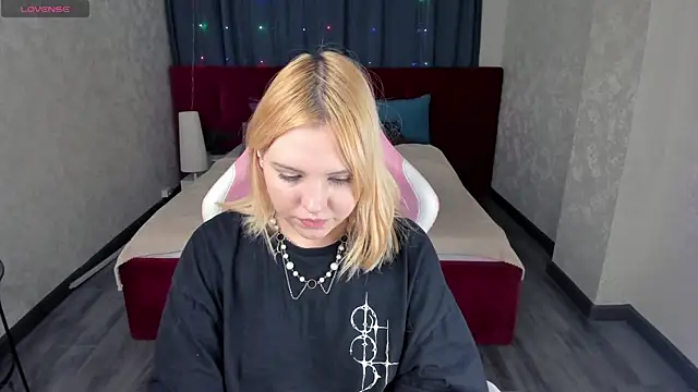 Stacy Luv online show from 12, 1, 2026