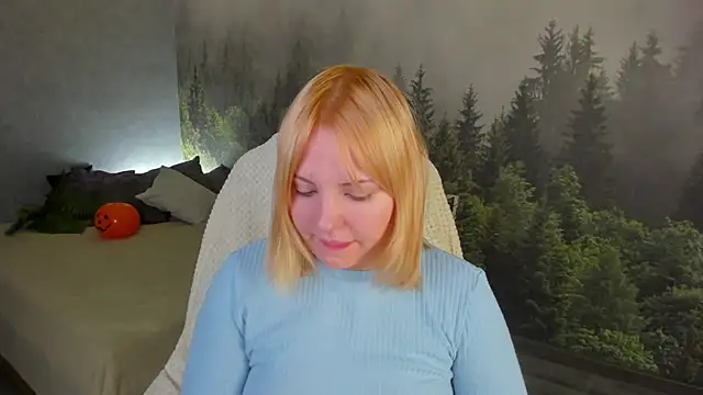 Stacy Luv online show from 25, 10, 2025