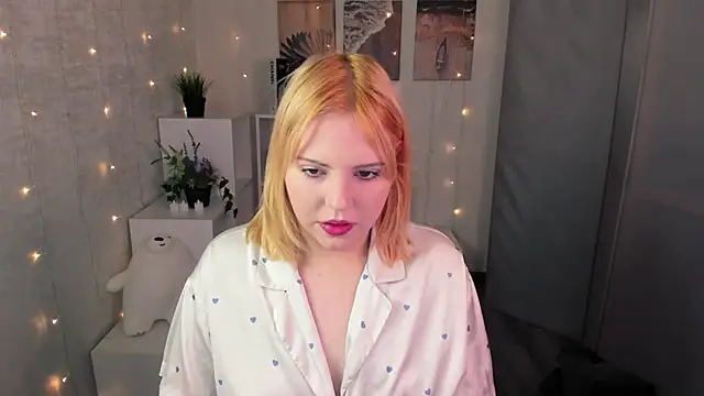 Stacy Luv online show from 27, 10, 2025