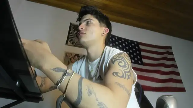 charlie hotxxx online show from 14, 11, 2025