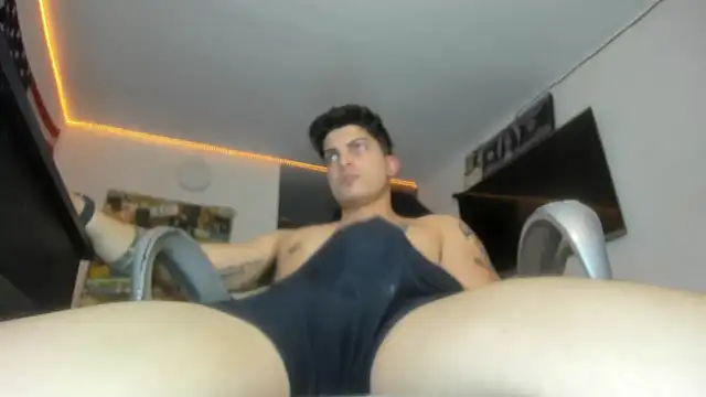 charlie hotxxx online show from 28, 9, 2025