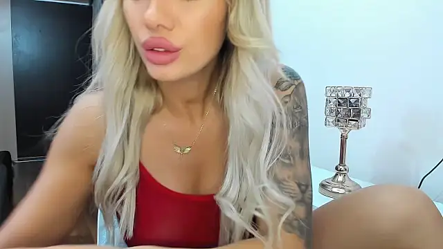 ElsaBby online show from 11, 2, 2025