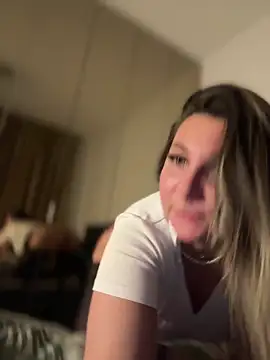 Snapshot of babyyboomm chatting on 8, 2, 2025 babyyboomm online show from 8, 2, 2025