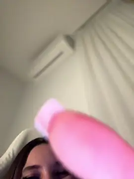 Snapshot of babyyboomm chatting on 18, 2, 2025 babyyboomm online show from 18, 2, 2025