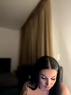 Snapshot of babyyboomm chatting on 21, 11, 2025 babyyboomm online show from 21, 11, 2025