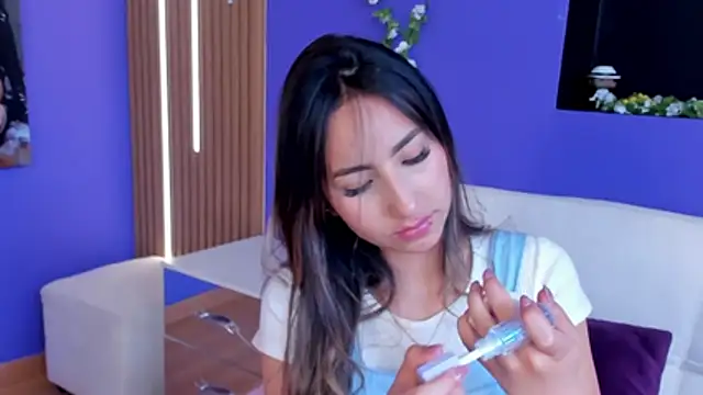 Snapshot of _Emma_Valka chatting on 26, 11, 2025 Emma Valka online show from 26, 11, 2025