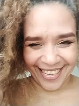 Snapshot of Alma_Sexyy chatting on 14, 11, 2025 Alma Sexyy online show from 14, 11, 2025