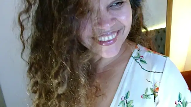 Snapshot of Alma_Sexyy chatting on 24, 2, 2025 Alma Sexyy online show from 24, 2, 2025