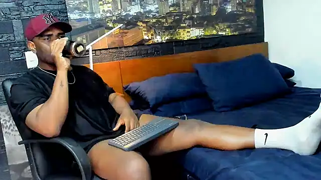thomas santtos1 online show from 11, 3, 2025