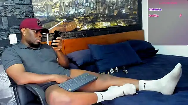 thomas santtos1 online show from 4, 3, 2025