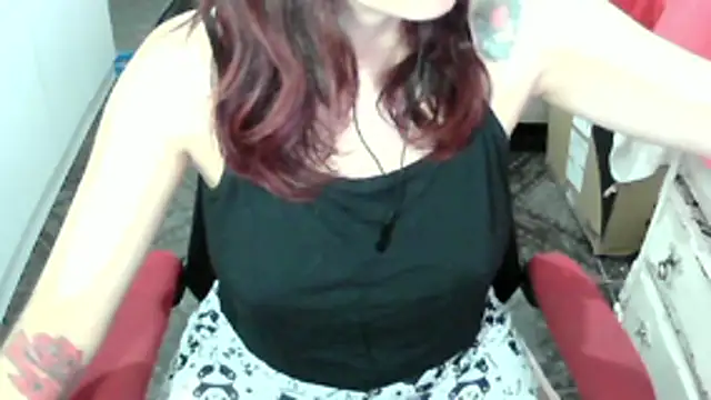 ManuEscarlate13 online show from 11, 3, 2026