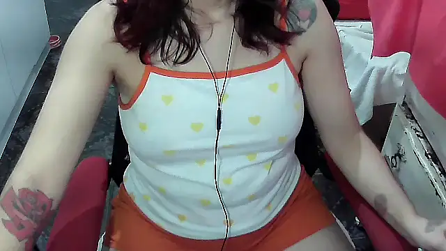 ManuEscarlate13 online show from 19, 2, 2026