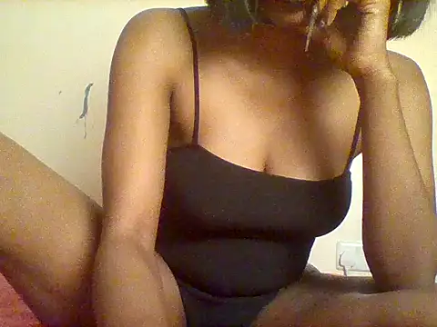 Snapshot of Queeen_model chatting on 26, 4, 2026 Queeen model online show from 26, 4, 2026