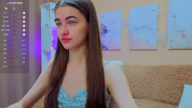 Snapshot of AstoriyaNight chatting on 8, 11, 2025 AstoriyaNight online show from 8, 11, 2025