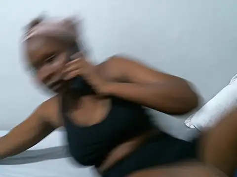 Snapshot of femaqueen chatting on 4, 7, 2026 femaqueen online show from 4, 7, 2026