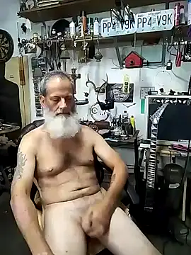 Snapshot of Danialanon chatting on 4, 10, 2025 Danialanon online show from 4, 10, 2025