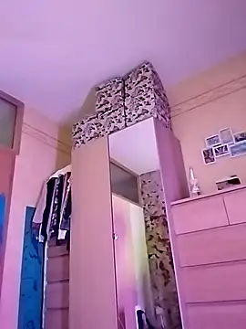 Tinuus online show from 3, 12, 2025