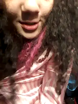 izumikarol online show from 8, 9, 2025