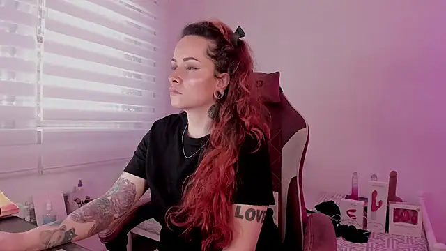 Domina Deivis online show from 12, 3, 2025