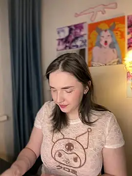 HoneySweetBee online show from 18, 4, 2026