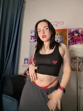 HoneySweetBee online show from 24, 4, 2026