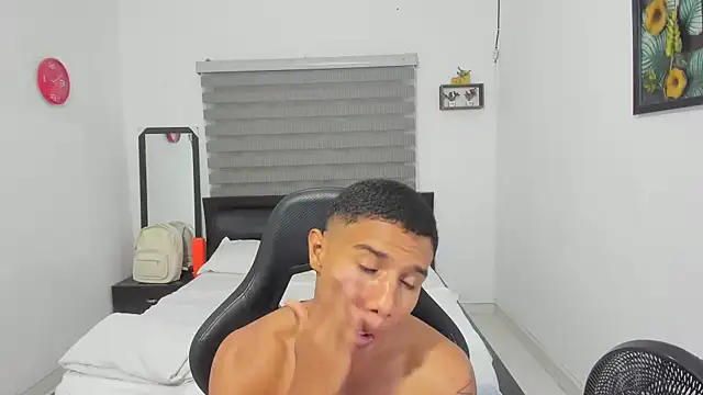 Snapshot of corzoethan chatting on 16, 1, 2026 corzoethan online show from 16, 1, 2026