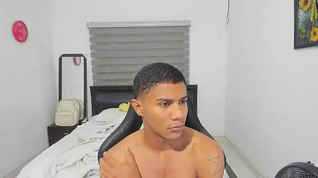 Snapshot of corzoethan chatting on 27, 2, 2026 corzoethan online show from 27, 2, 2026