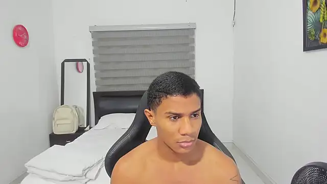 Snapshot of corzoethan chatting on 19, 2, 2026 corzoethan online show from 19, 2, 2026