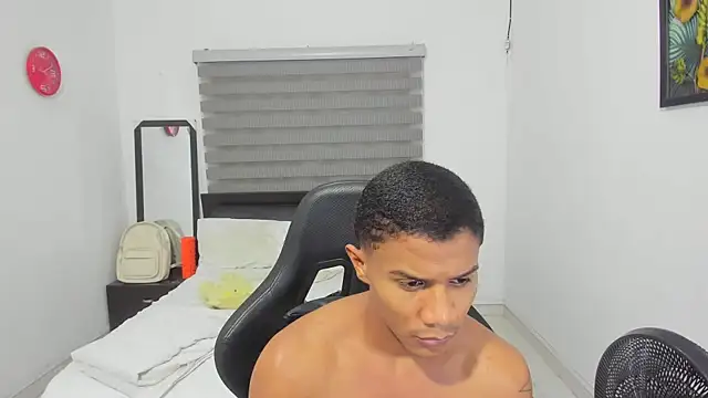 Snapshot of corzoethan chatting on 10, 2, 2026 corzoethan online show from 10, 2, 2026