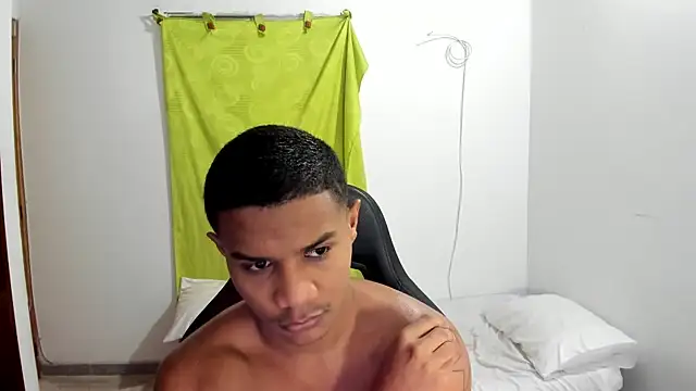 Snapshot of corzoethan chatting on 27, 6, 2026 corzoethan online show from 27, 6, 2026