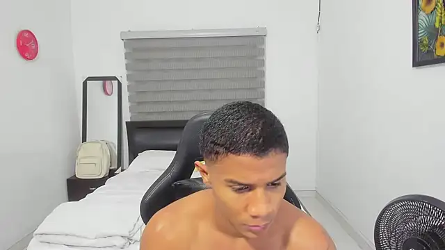 Snapshot of corzoethan chatting on 22, 2, 2026 corzoethan online show from 22, 2, 2026