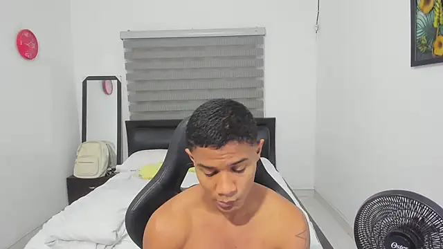 Snapshot of corzoethan chatting on 22, 2, 2026 corzoethan online show from 22, 2, 2026