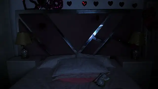 NinnaVous online show from 25, 2, 2025