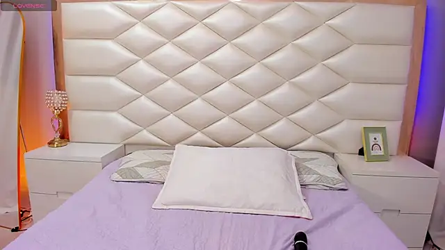 NinnaVous online show from 21, 4, 2026