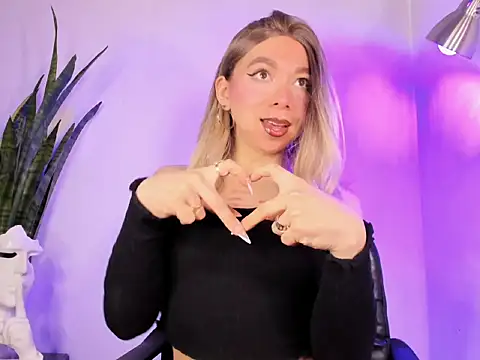 victoria qq online show from 4, 11, 2025