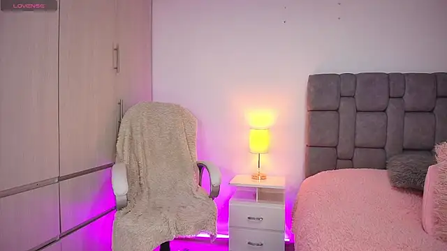 MariianaGomez online show from 2, 2, 2025