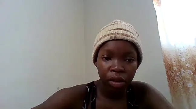 hunnybee007 online show from 17, 3, 2025