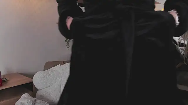 Snapshot of stefanny_ruiz_ chatting on 22, 3, 2025 stefanny ruiz online show from 22, 3, 2025