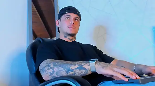 Snapshot of NoahhBrown chatting on 16, 3, 2025 NoahhBrown online show from 16, 3, 2025