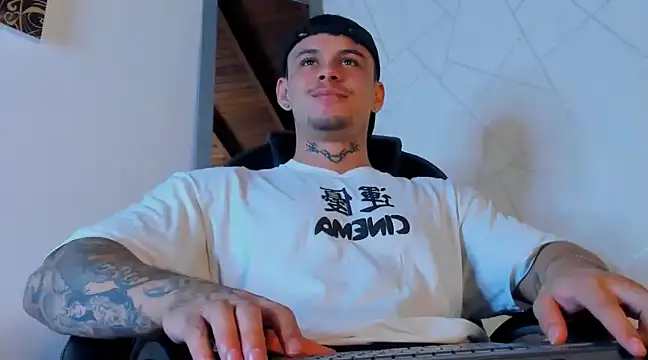 Snapshot of NoahhBrown chatting on 13, 3, 2025 NoahhBrown online show from 13, 3, 2025