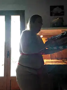 BecciDeluxe online show from 15, 10, 2025