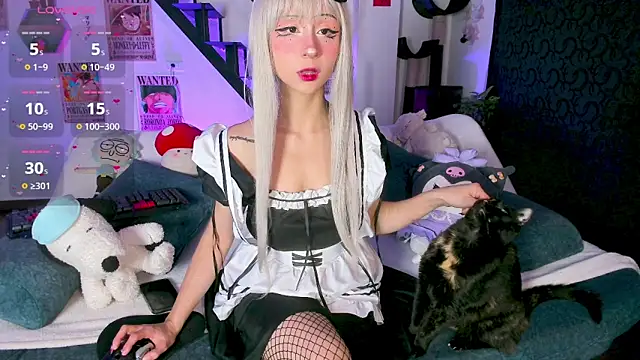 MonxxsLove online show from 21, 10, 2025