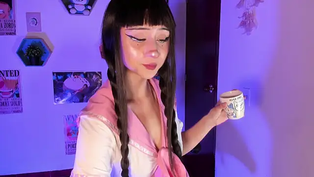 MonxxsLove online show from 8, 5, 2026