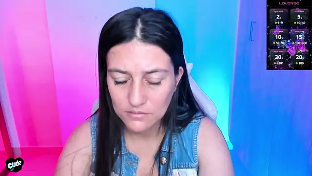 Saskyaa online show from 1, 12, 2025