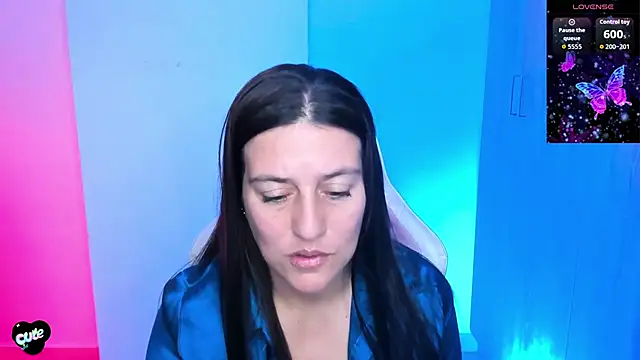 Saskyaa online show from 2, 12, 2025