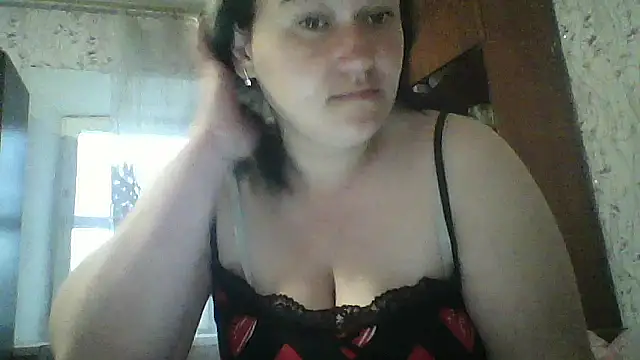 HollyLaBerry online show from 12, 5, 2026