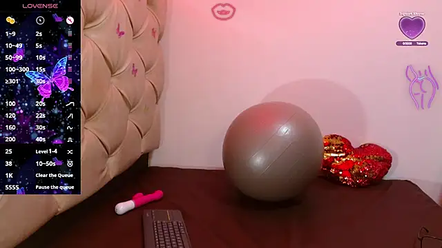 cleopatraa online show from 12, 9, 2025