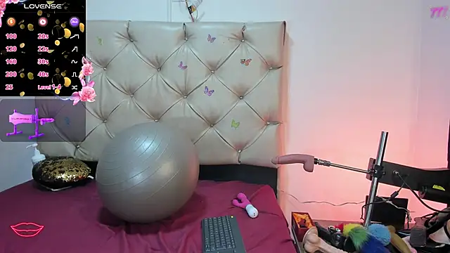 cleopatraa online show from 11, 6, 2026